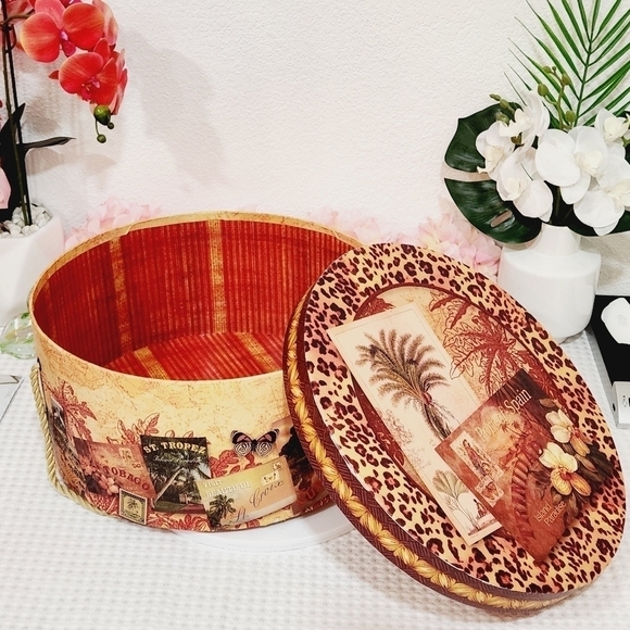 PAMELA Gladding Cheeta/postcard Red Orange Hat Box - Picture 3 of 6